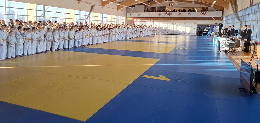 Ādažu vidusskolai džudo sacensībās I vieta